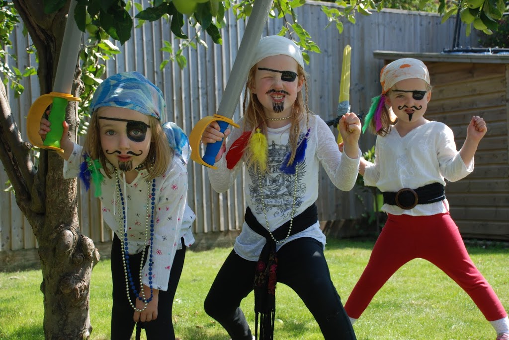 Kids Dressed As Pirates