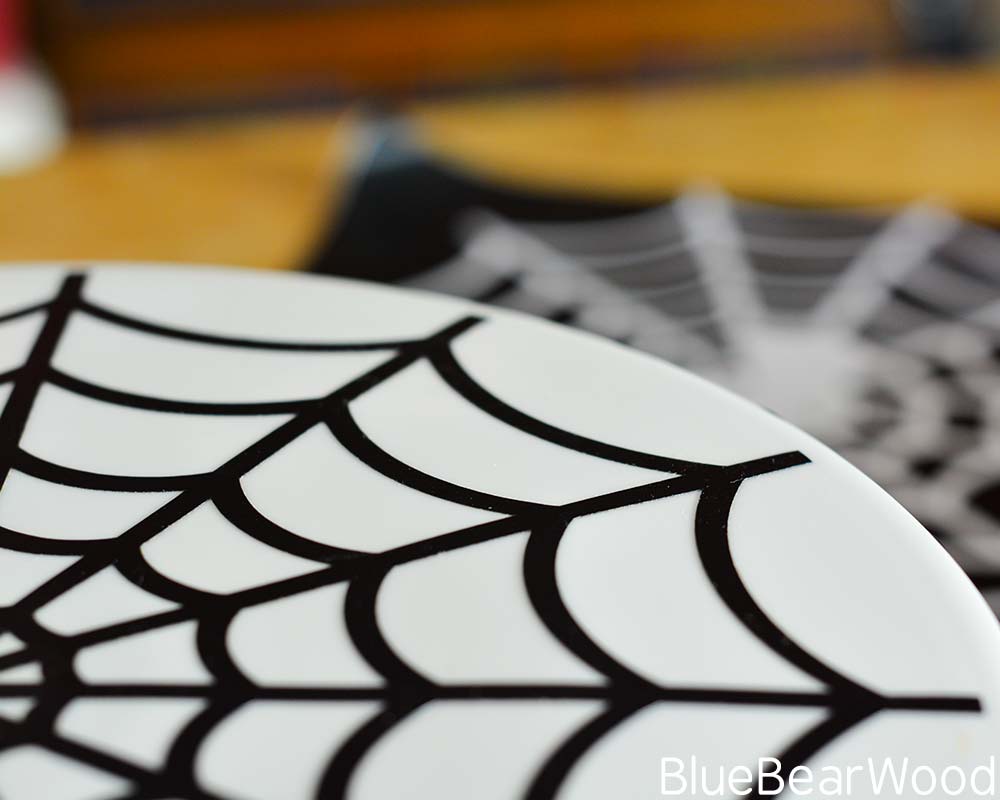 Positioning A Vinyl Web On The Cake Stand For Halloween