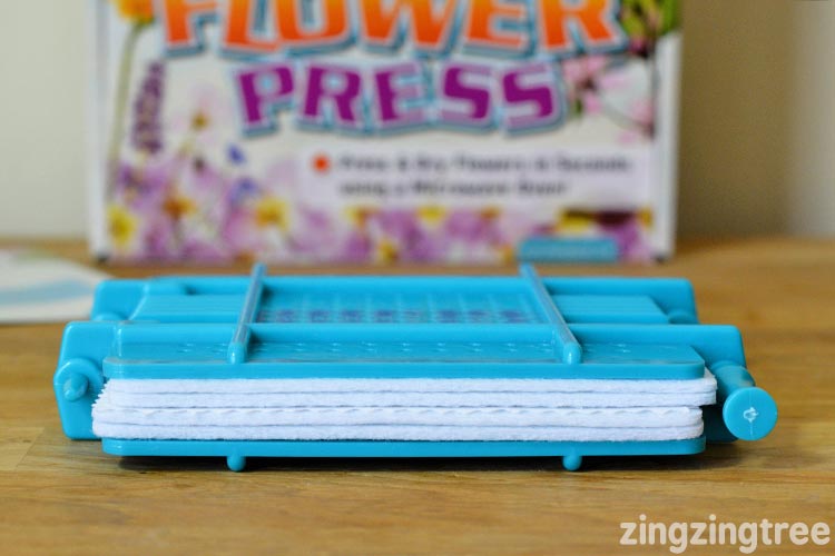How to press a large flower