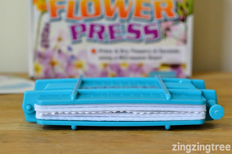 Pressing a large flower