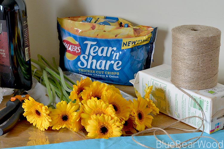 Walkers Tear n' share crisps
