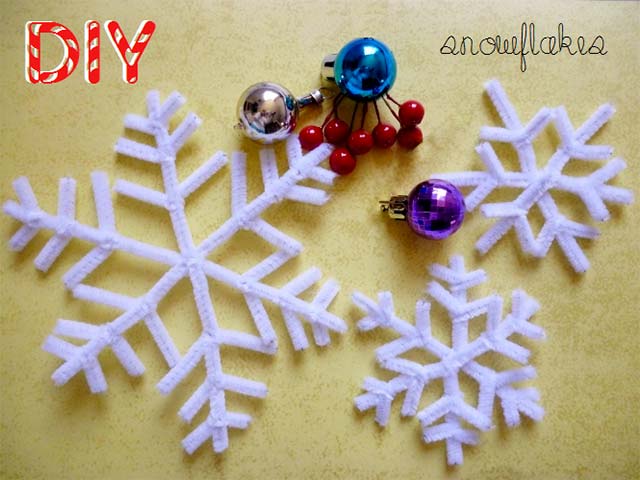 Pipe Cleaner Snowflakes