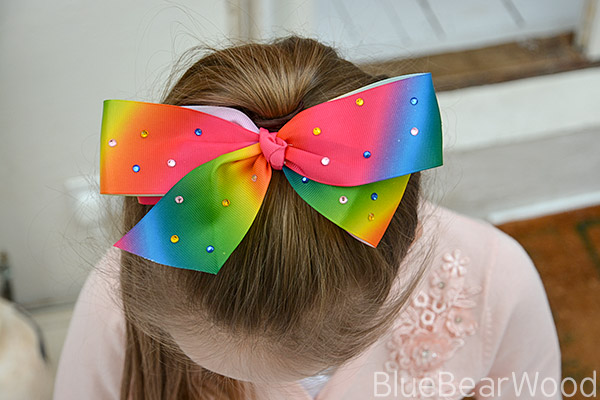 How To Make your won JoJo Siwa Bow
