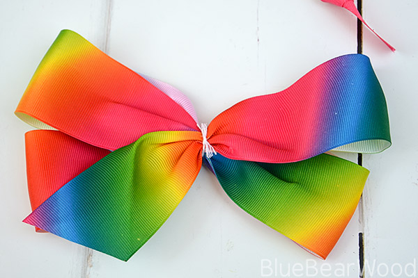 How To Use The JoJo Bow Maker
