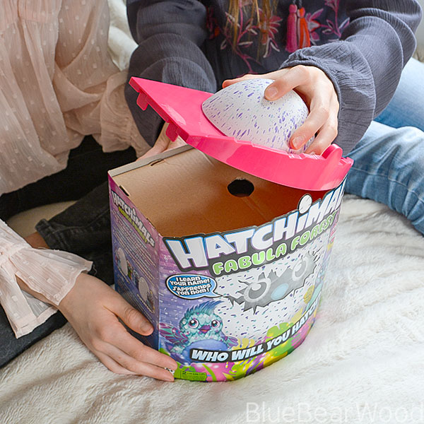 Hatchimal Fabula Forest Puffatoo Unboxing