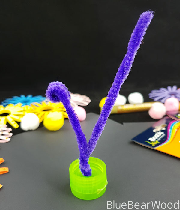 Pipe Cleaner Photo Holder